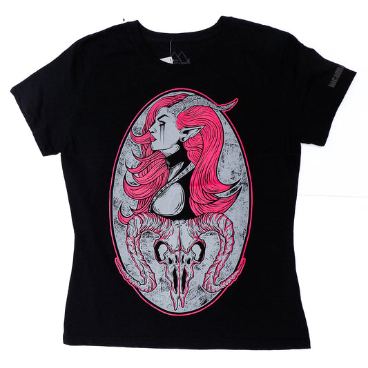 Playera gris con rosa macabra merch